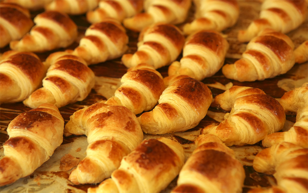 Cuộc hành trình thú vị của chiếc bánh Croissant